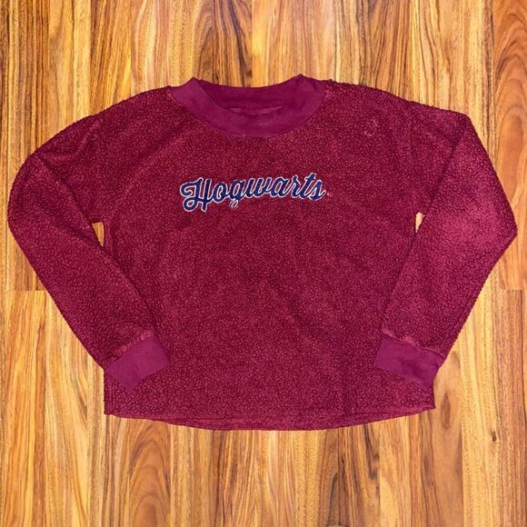 3 for $25 Harry Potter Maroon Fleece Crew Neck Sweatshirt Cropped Hogwarts - Picture 1 of 5